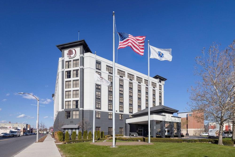 Готель Doubletree By Hilton Boston Logan Airport Челсі Екстер'єр фото